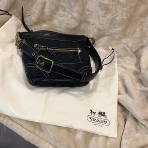 Coach legacy shoulder bag black jacquard pattern